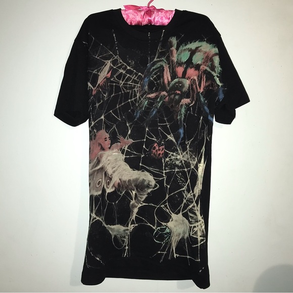 Melanie Martinez portals tour exclusive spiderweb all over shirt - Picture 2 of 5